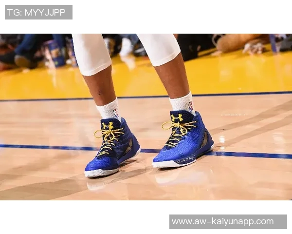 库里分享球鞋广告拍摄趣事并为新款球鞋热情打Call 库里分享球鞋广告拍摄趣事并为新款球鞋热情打Call